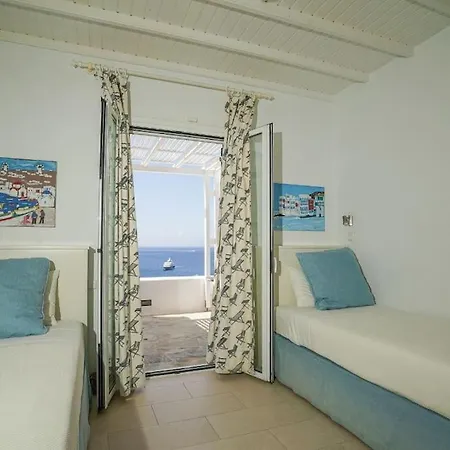 Dream Views, Steps Away From Вилла