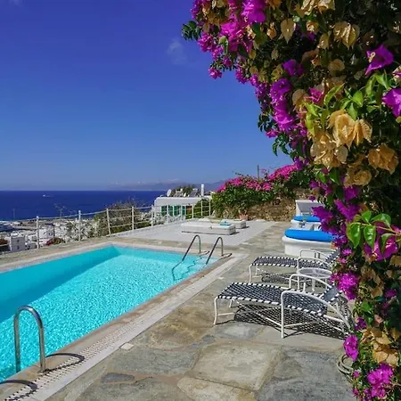 Dream Views, Steps Away From Villa