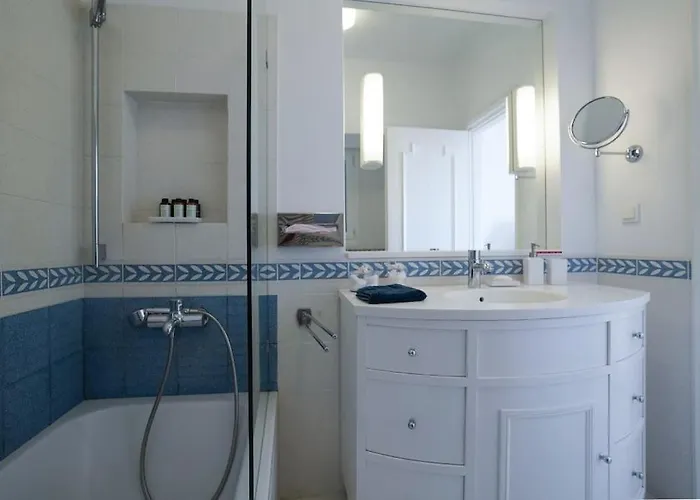 Villa Dream Views, Steps Away From