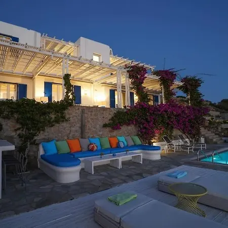 Dream Views, Steps Away From Villa