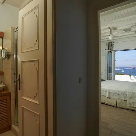 Villa Dream Views, Steps Away From