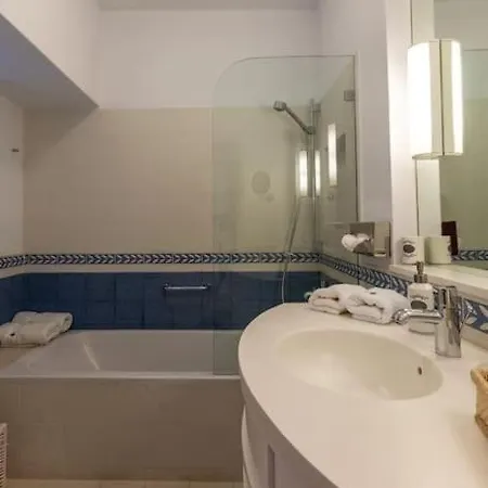 Villa Dream Views, Steps Away From