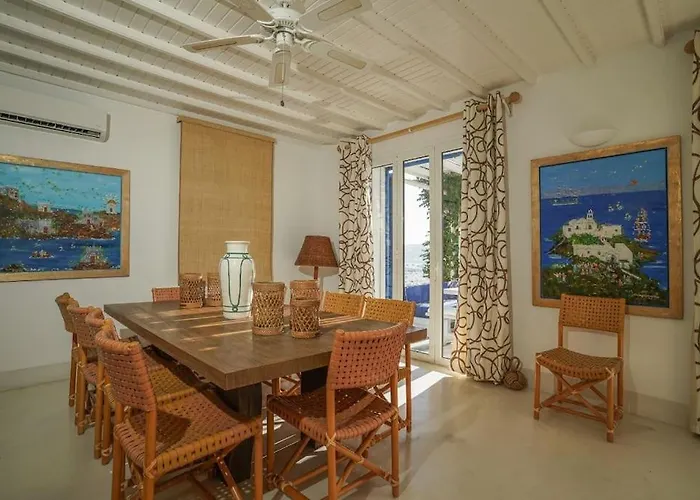 Dream Views, Steps Away From فيلة *