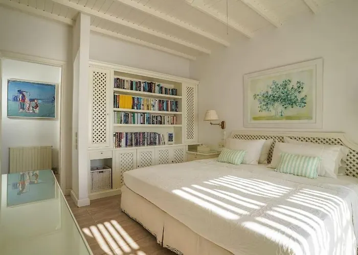 Dream Views, Steps Away From Mykonos Town