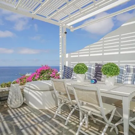 Vila Dream Views, Steps Away From *