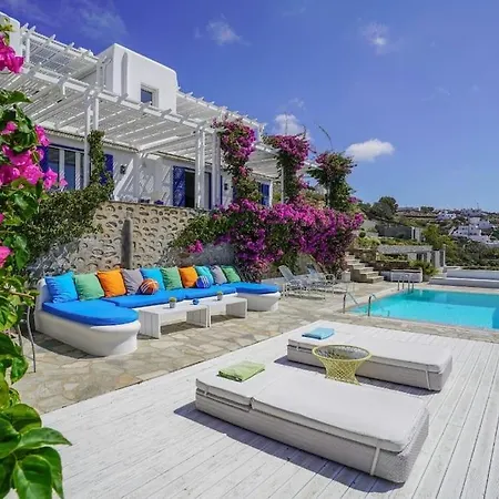 Vila Dream Views, Steps Away From *